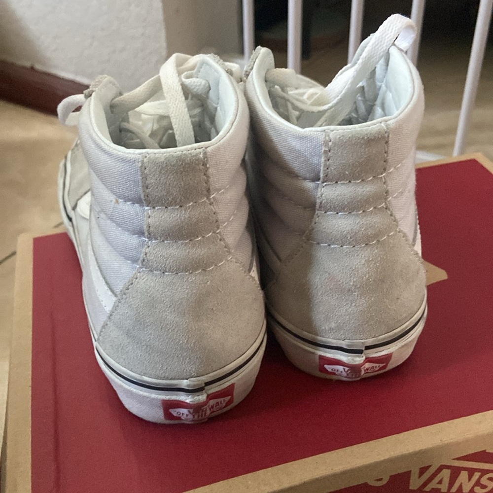 Vans - Picture 4 of 4